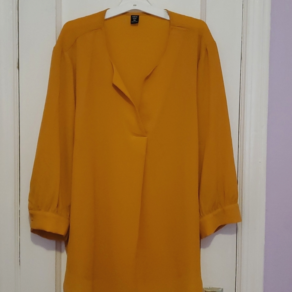 Shein Blouse 3xl not worn